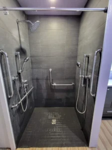 ADAPT -ACCES et Clavelle Construction