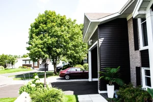 LES HABITATIONS DC INC.