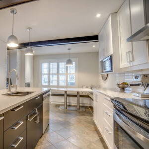 REFACING QUÉBEC